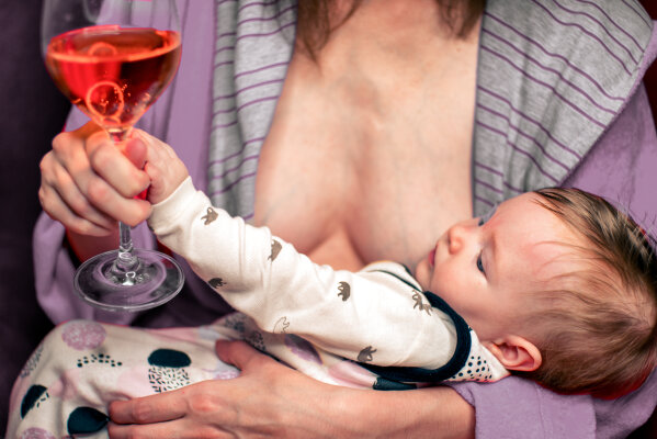 Alcohol and breastfeeding: what are the risks for your baby? - Alcohol and breastfeeding: what are the risks for your baby?