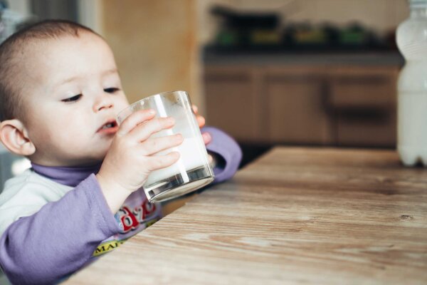 Laktoseintoleranz und Muttermilch: Alles, was du wissen musst - Laktoseintoleranz und Muttermilch | Livella.de