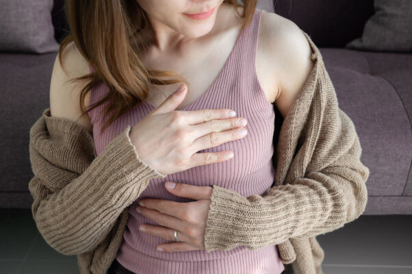 Abszess in der Brust beim Stillen: Symptome, Ursachen und Behandlung - Abszess in der Brust beim Stillen: Das solltest du wissen!
