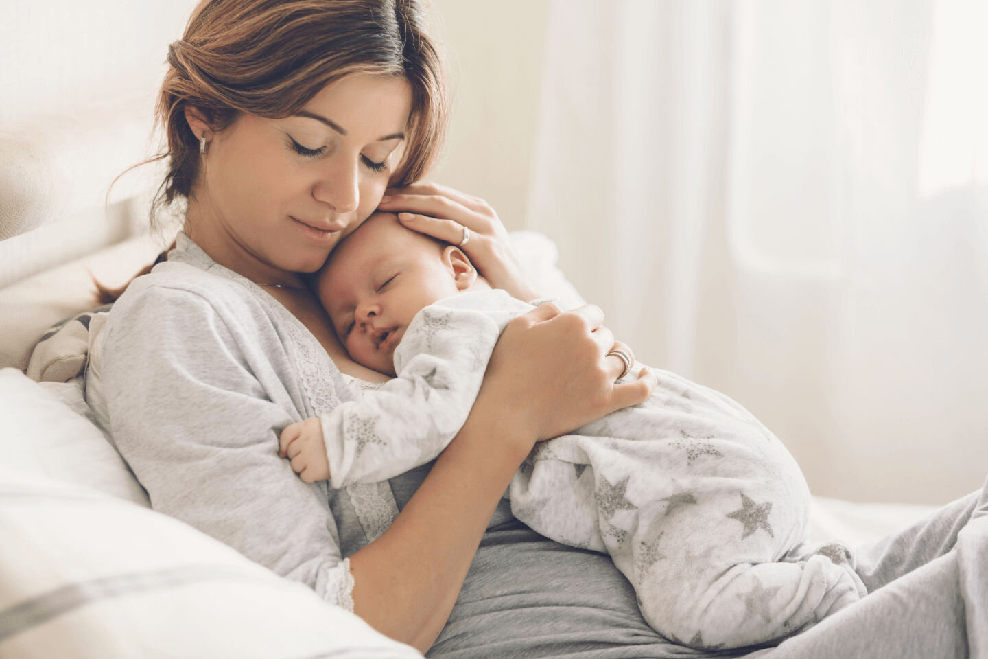 Baby falls asleep during breastfeeding session