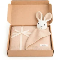 Livella Schmusedecke mit Kuscheltier Hase aus Bio-Baumwolle